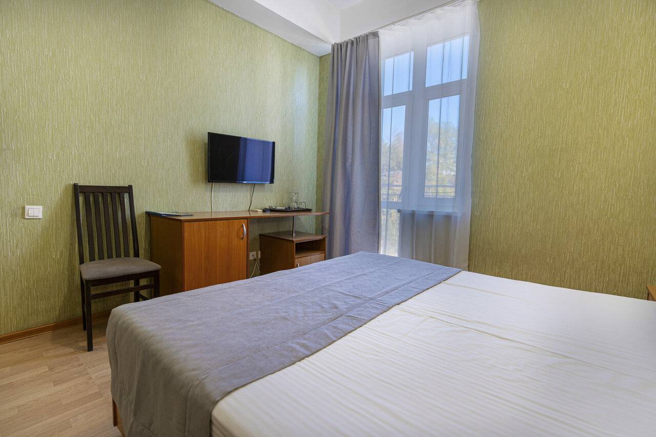 Фотографии номера Двухместный (Стандарт Double) в Гостинице Атлантида Анапа